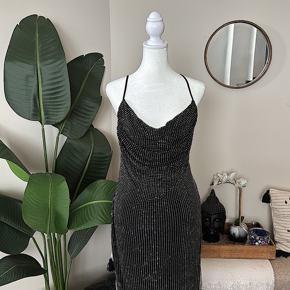 NWT❣️❣️GORGEOUS Black Sequin Embellished Dress Sz XL 👗🪩💎 - Picture 4 of 14